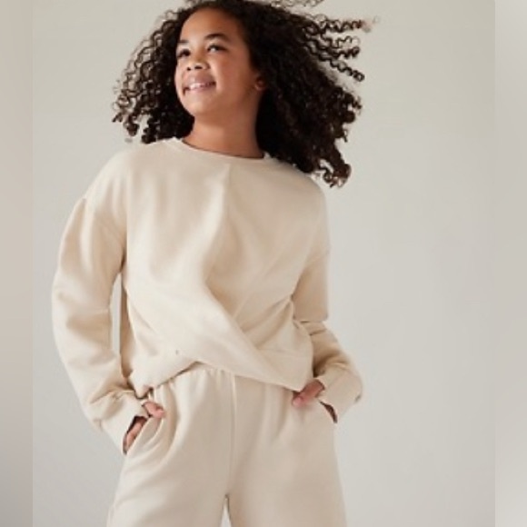 Athleta girls retroplush twist sweatshirt - Picture 1 of 7